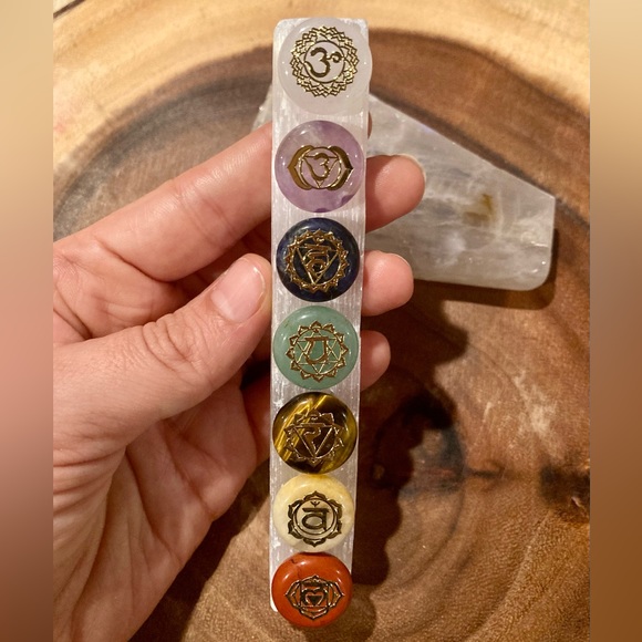 Chakra Balancing Selenite Wand - Picture 1 of 9